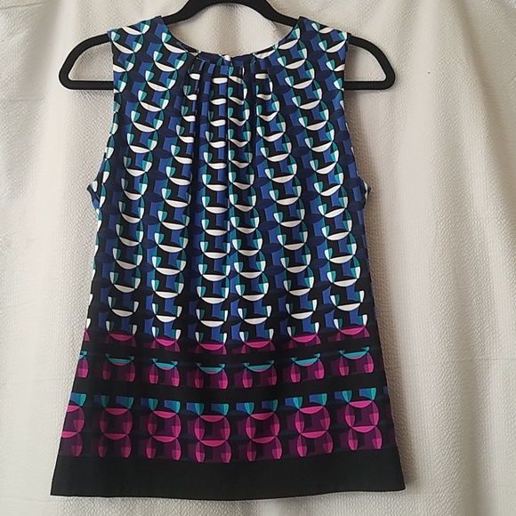🎀 NWOT Calvin Klein sleeveless mulicolored top - Picture 1 of 4